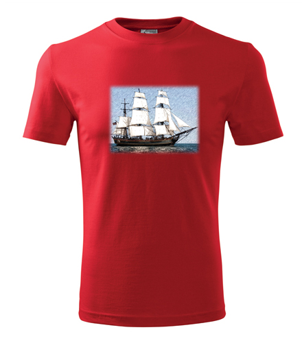 Červené tričko s historickou plachetnicí