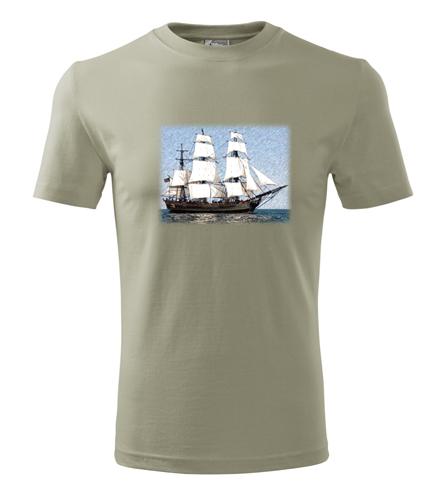 Khaki tričko s historickou plachetnicí