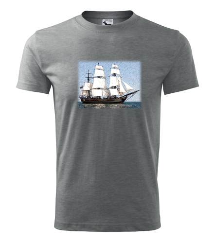 Šedé tričko s historickou plachetnicí
