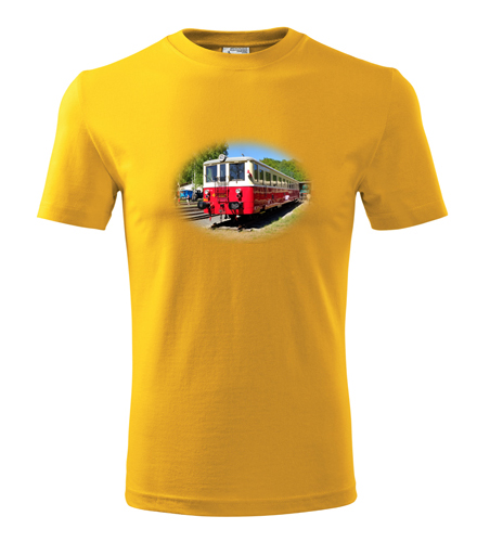 Žluté tričko s motorovým vozem 830