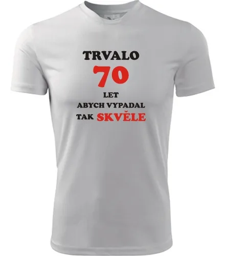 Bílé tričko trvalo 70 let