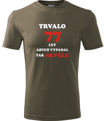 Army tričko trvalo 77 let