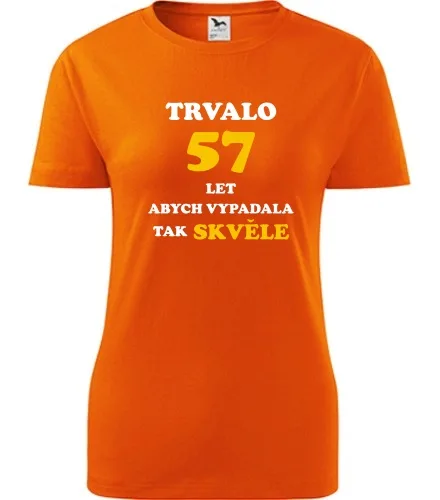 Oranžové dámské tričko trvalo 57 let